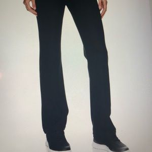 Reebok Pants & Jumpsuits - Reebok straight high rise leggings Reebok Pants & Jumpsuits - Reebok straight high rise leggings